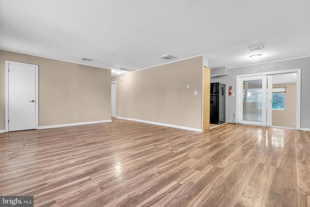 409 Nautilus Blvd