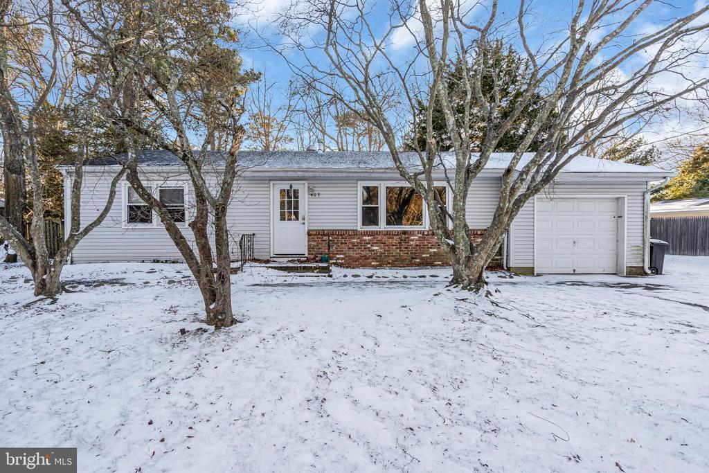 409 Nautilus Blvd