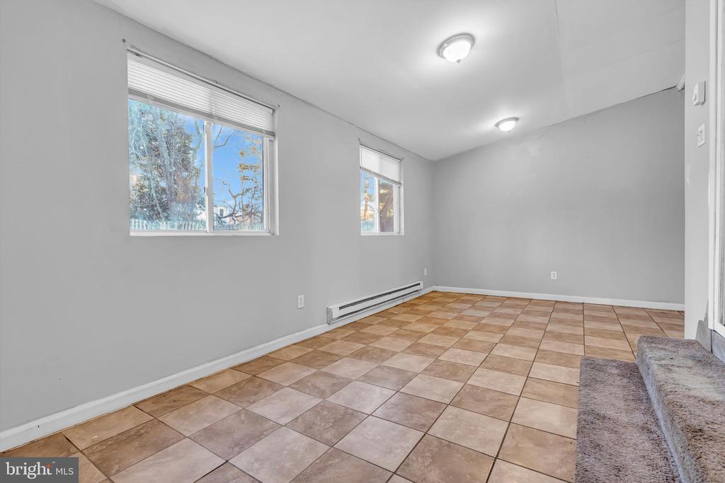 409 Nautilus Blvd