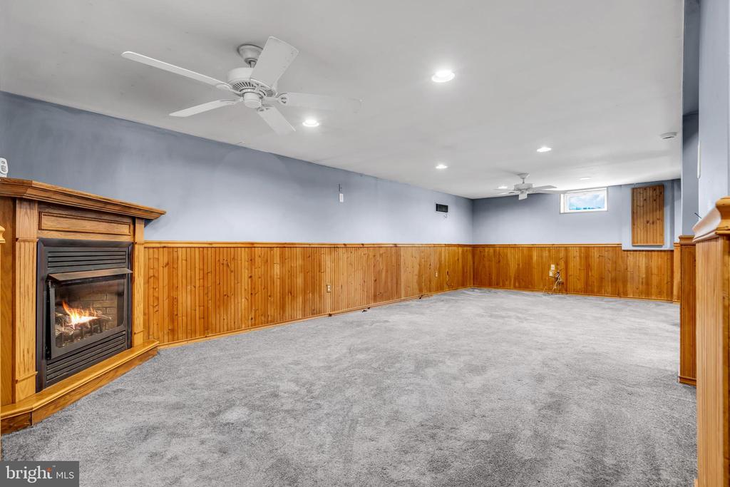 2122 Pineview Rd