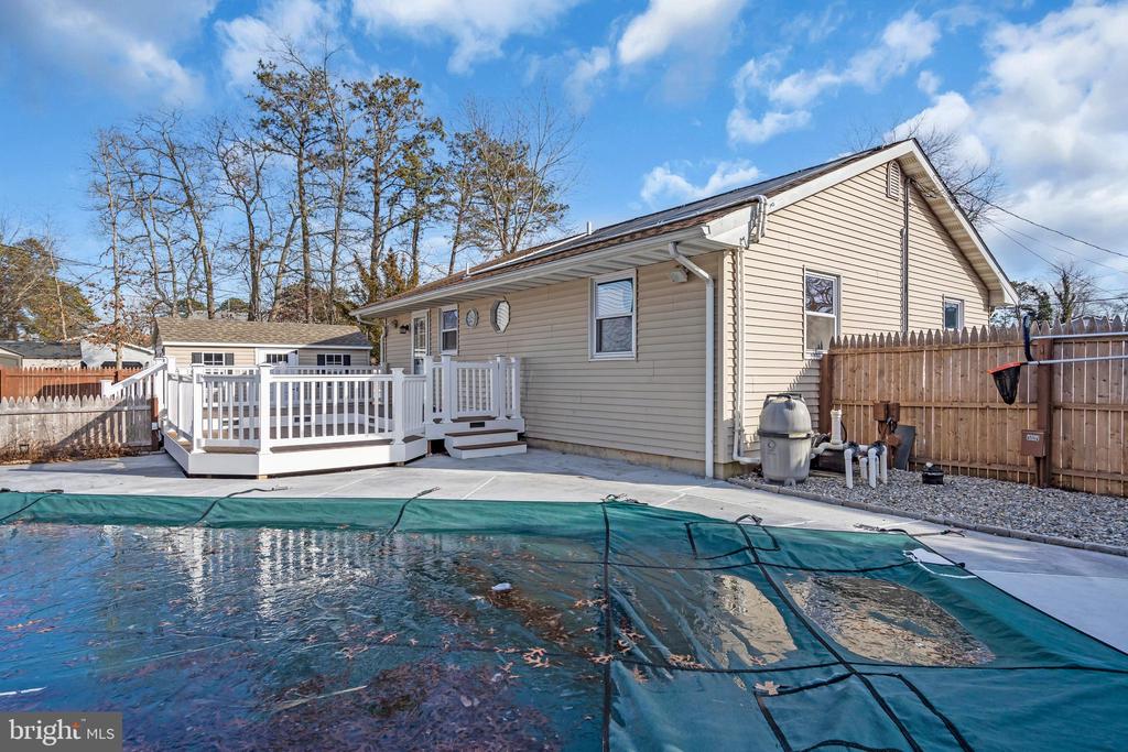 2122 Pineview Rd