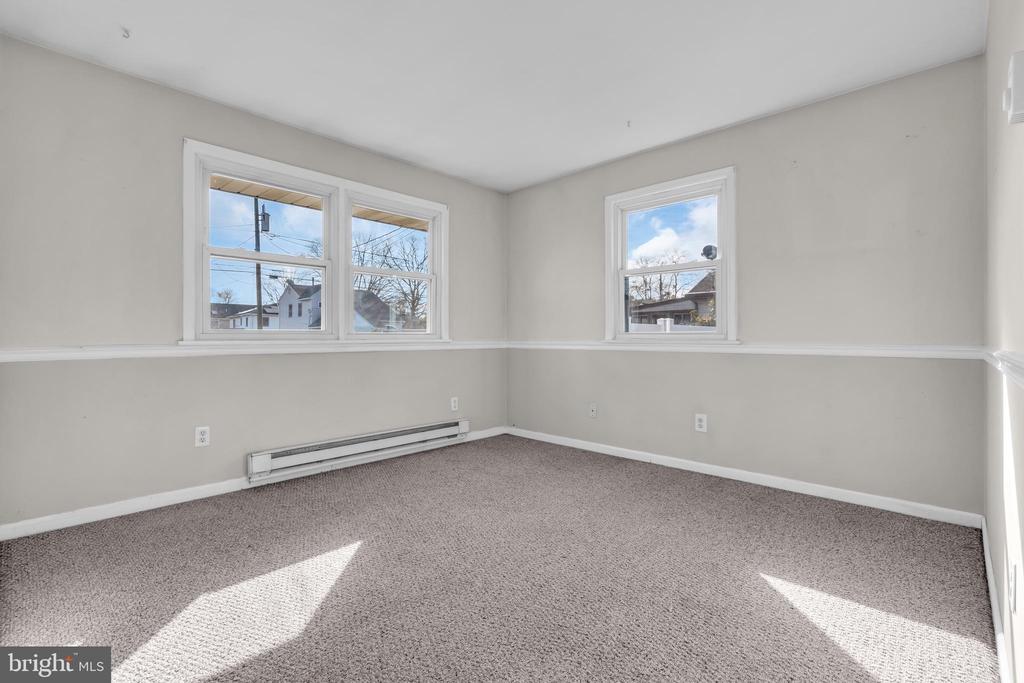 2122 Pineview Rd