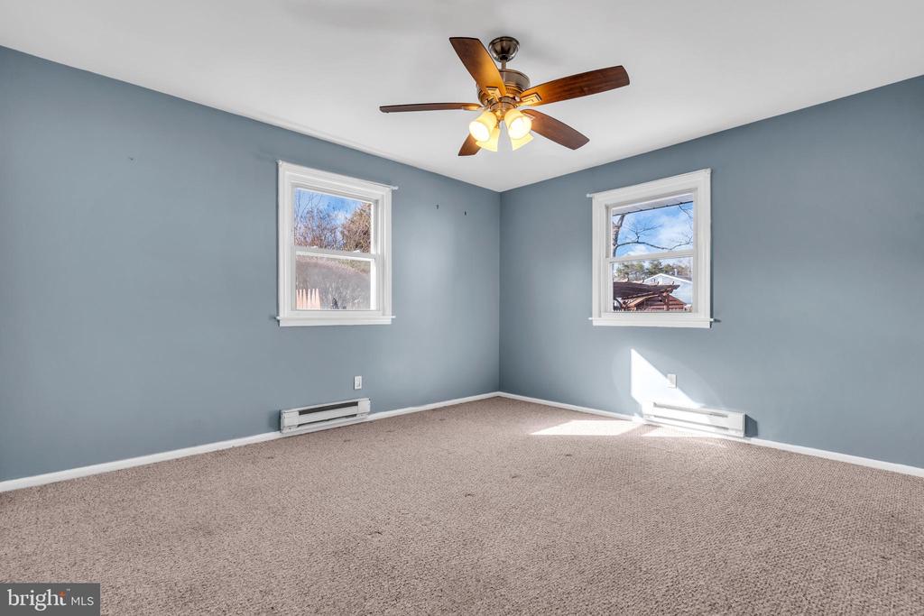 2122 Pineview Rd