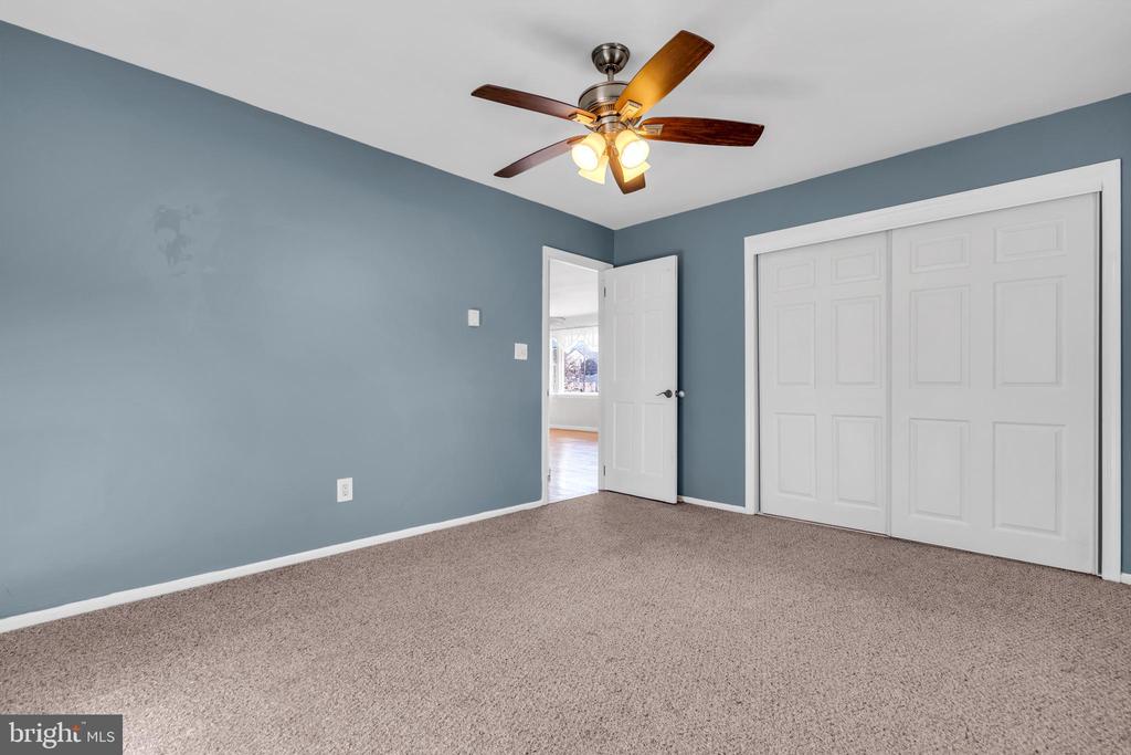 2122 Pineview Rd