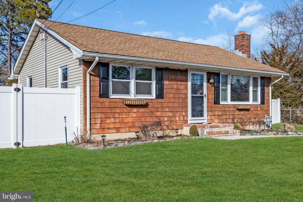 2122 Pineview Rd