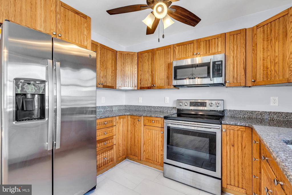 2122 Pineview Rd