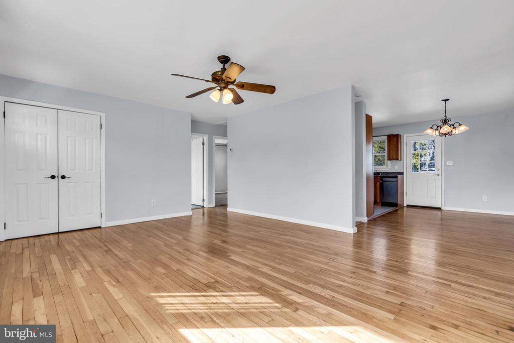 2122 Pineview Rd