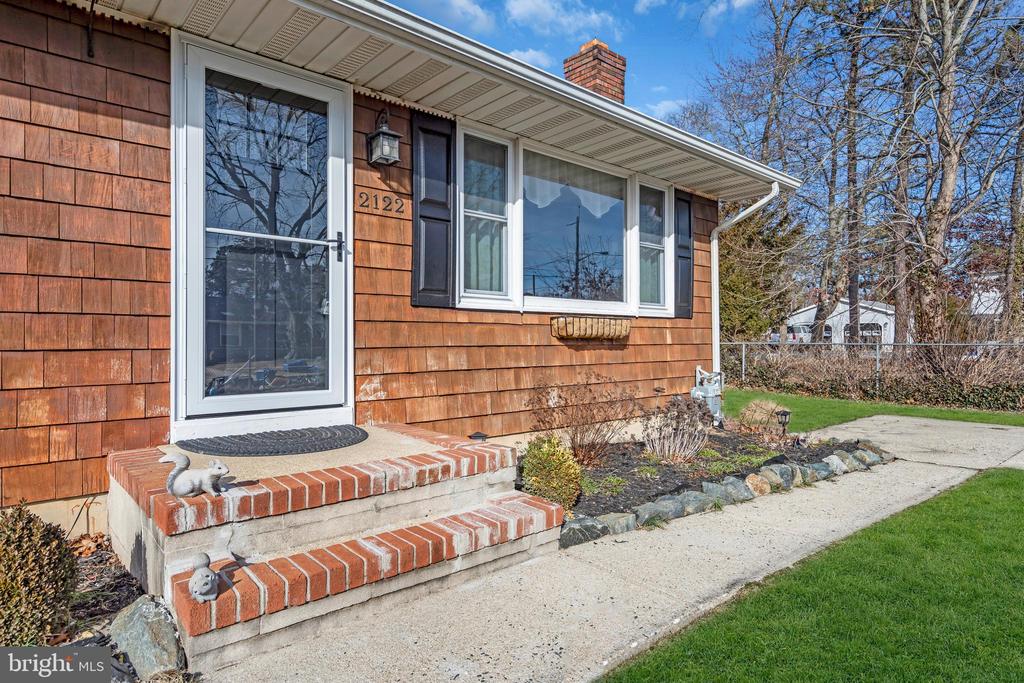2122 Pineview Rd