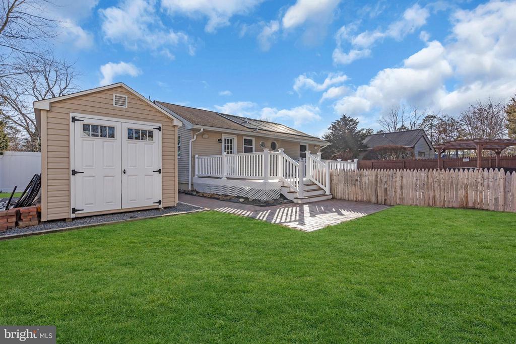 2122 Pineview Rd