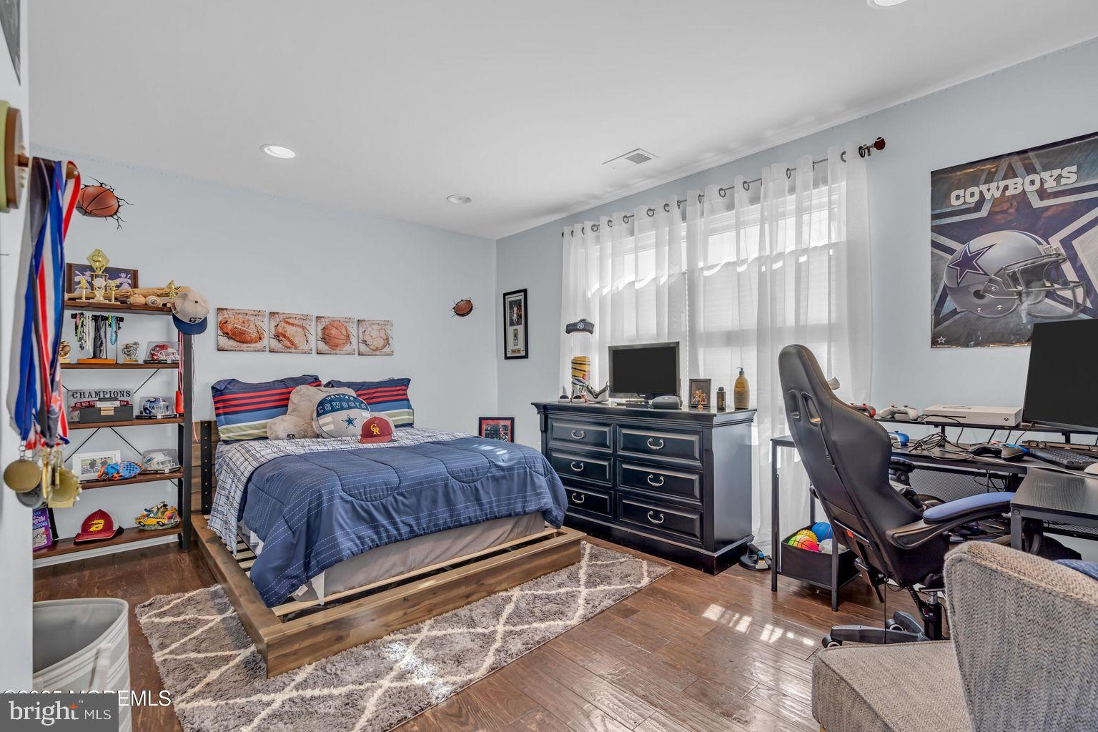 175 Southern Blvd