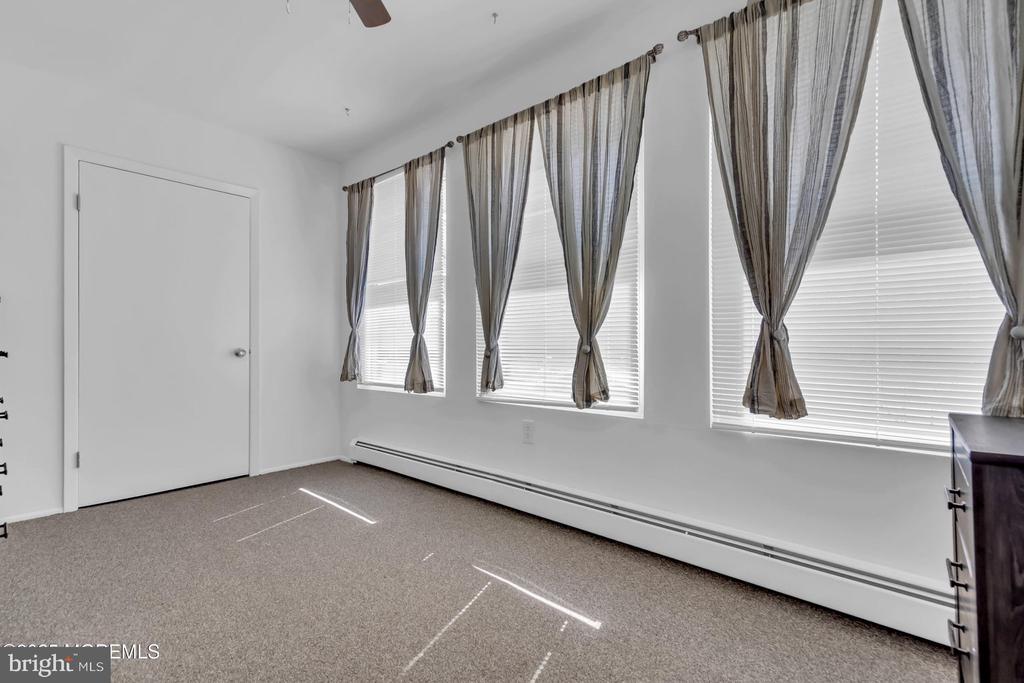 16 Catskill Ct