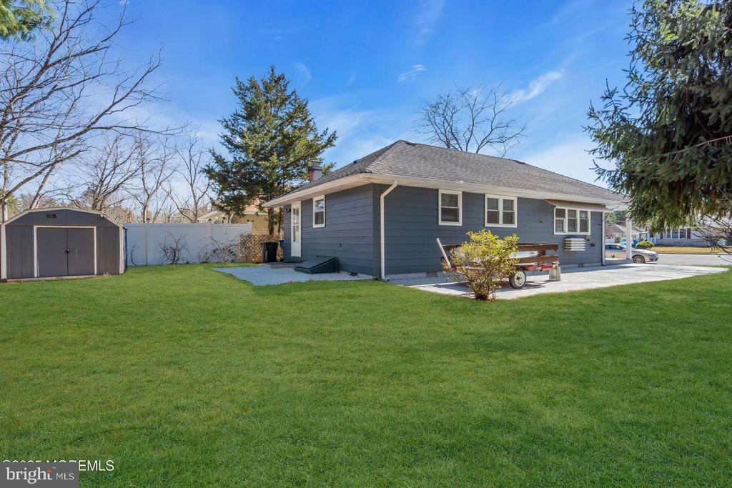 16 Catskill Ct