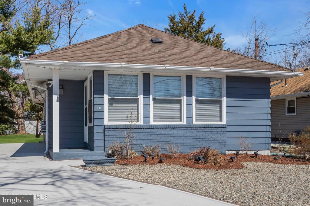 16 Catskill Ct