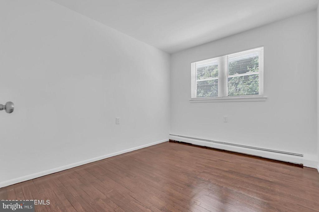 16 Catskill Ct