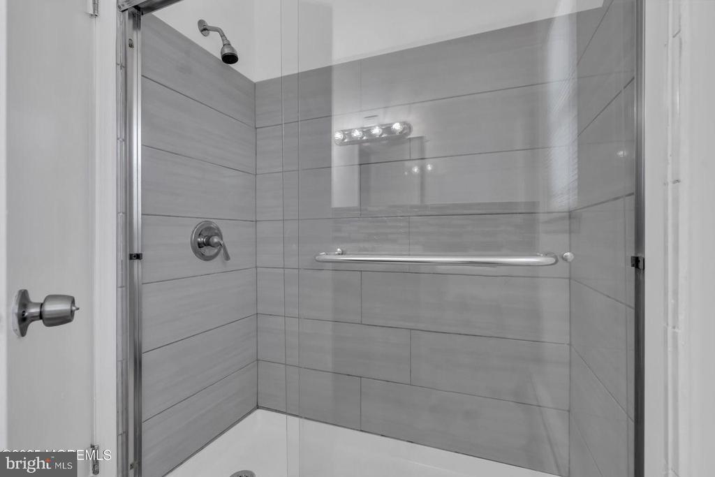 16 Catskill Ct