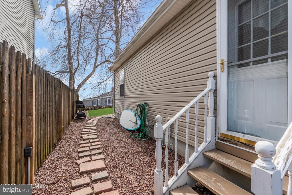 541 Parker Ave