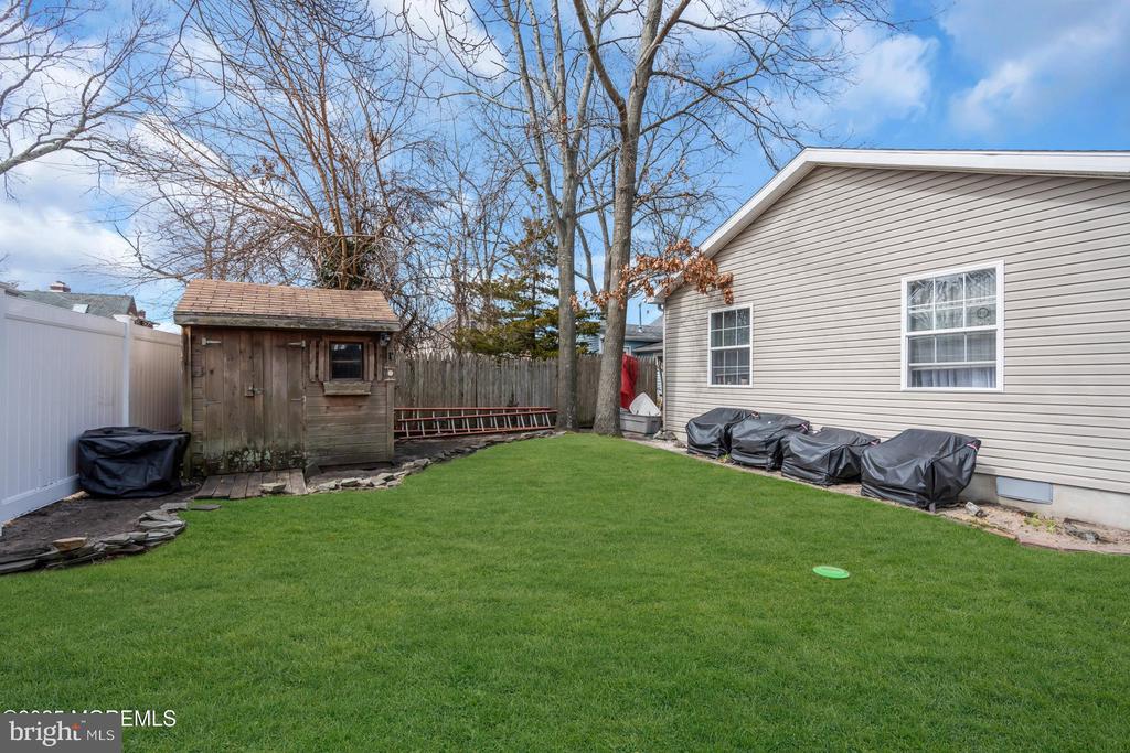 541 Parker Ave