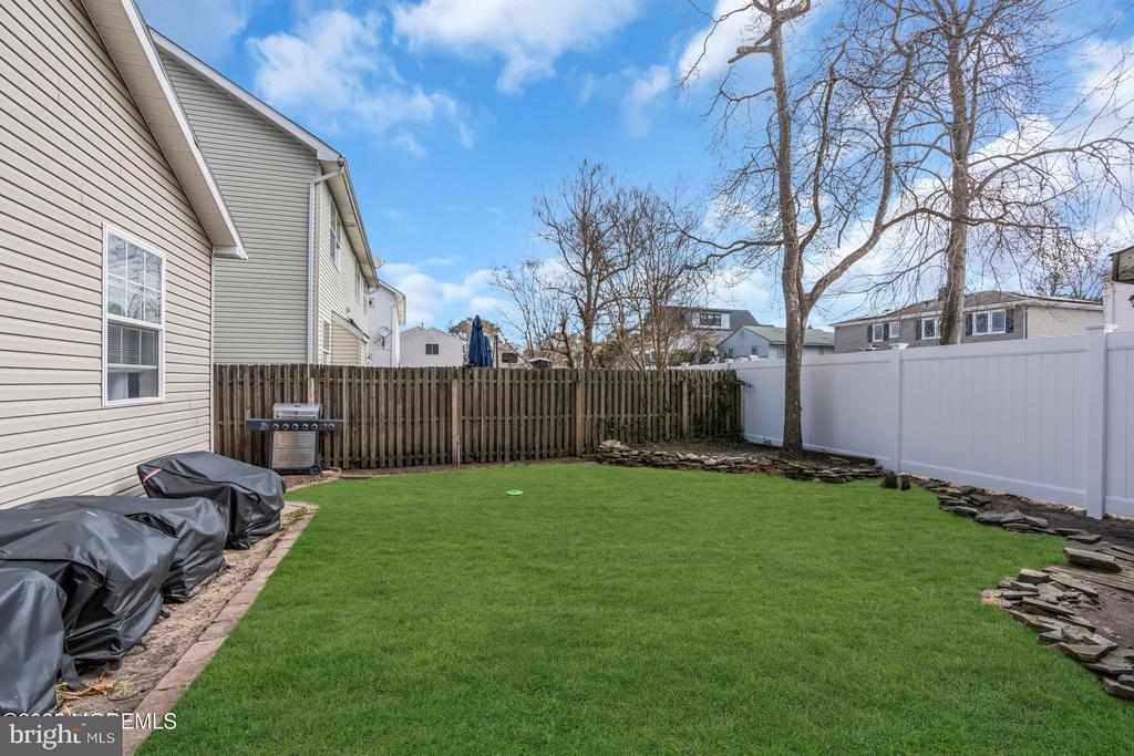 541 Parker Ave