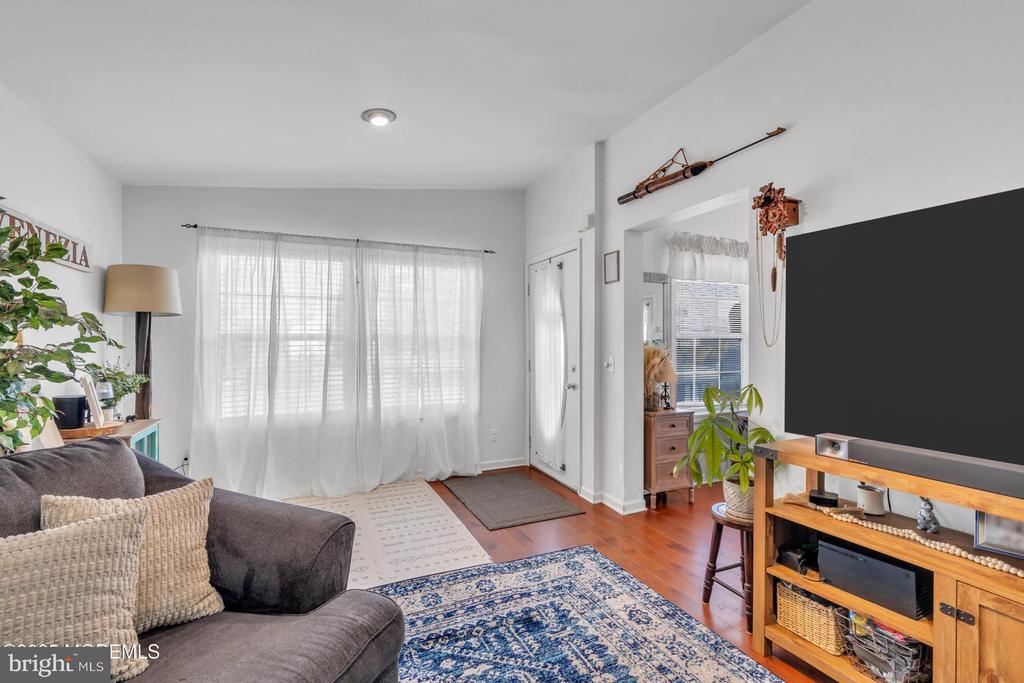 541 Parker Ave