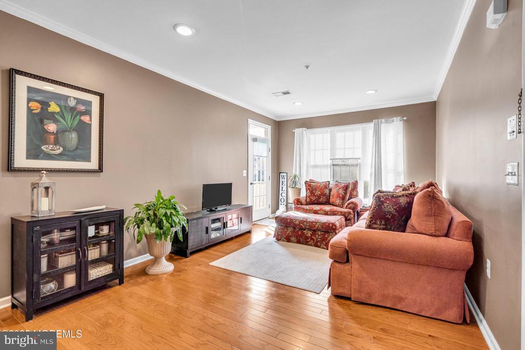 329 Sophee Ln