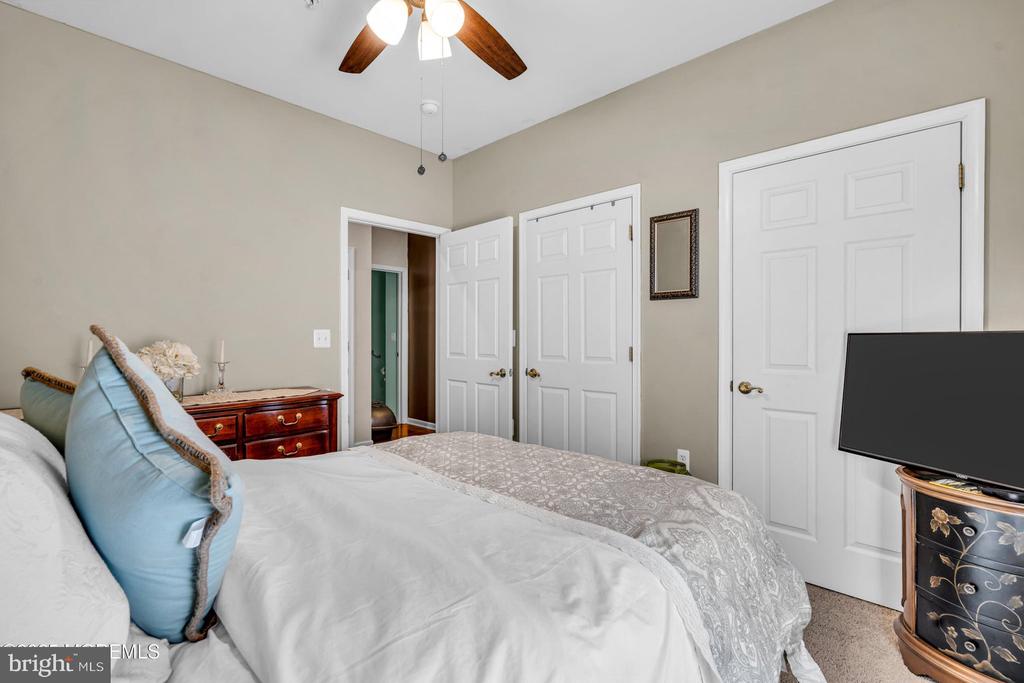 329 Sophee Ln
