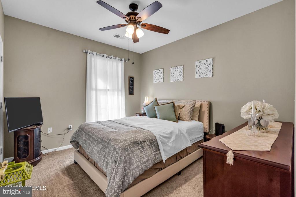 329 Sophee Ln