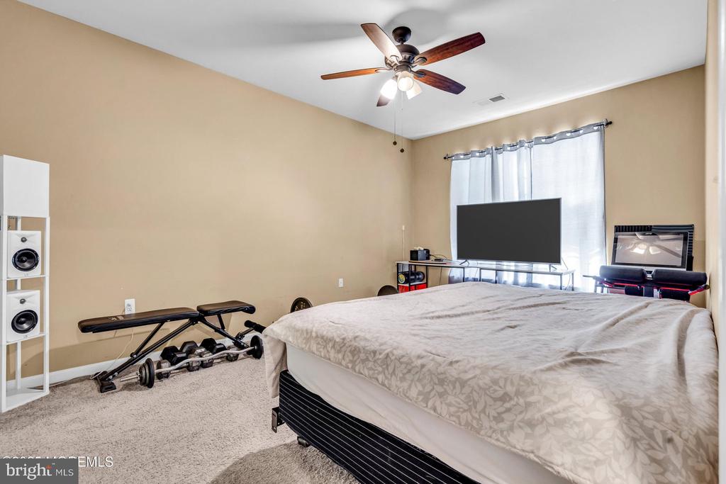 329 Sophee Ln