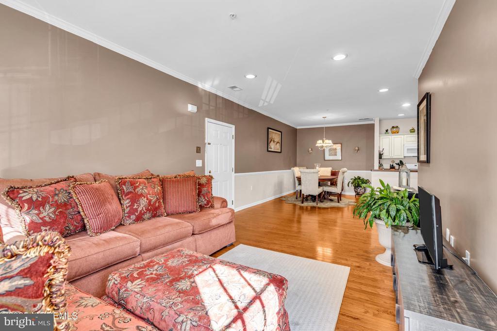 329 Sophee Ln