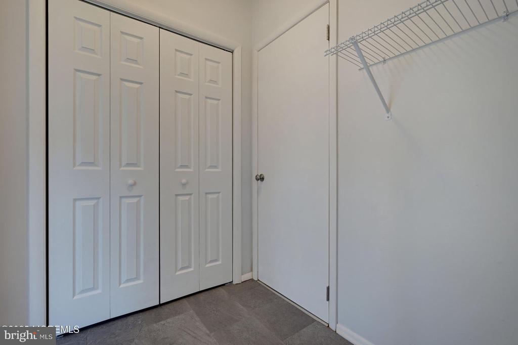 103 Dover Ct