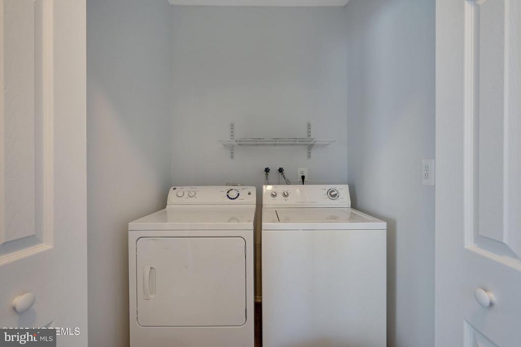 103 Dover Ct