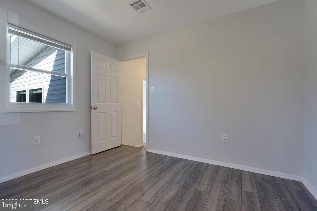 103 Dover Ct