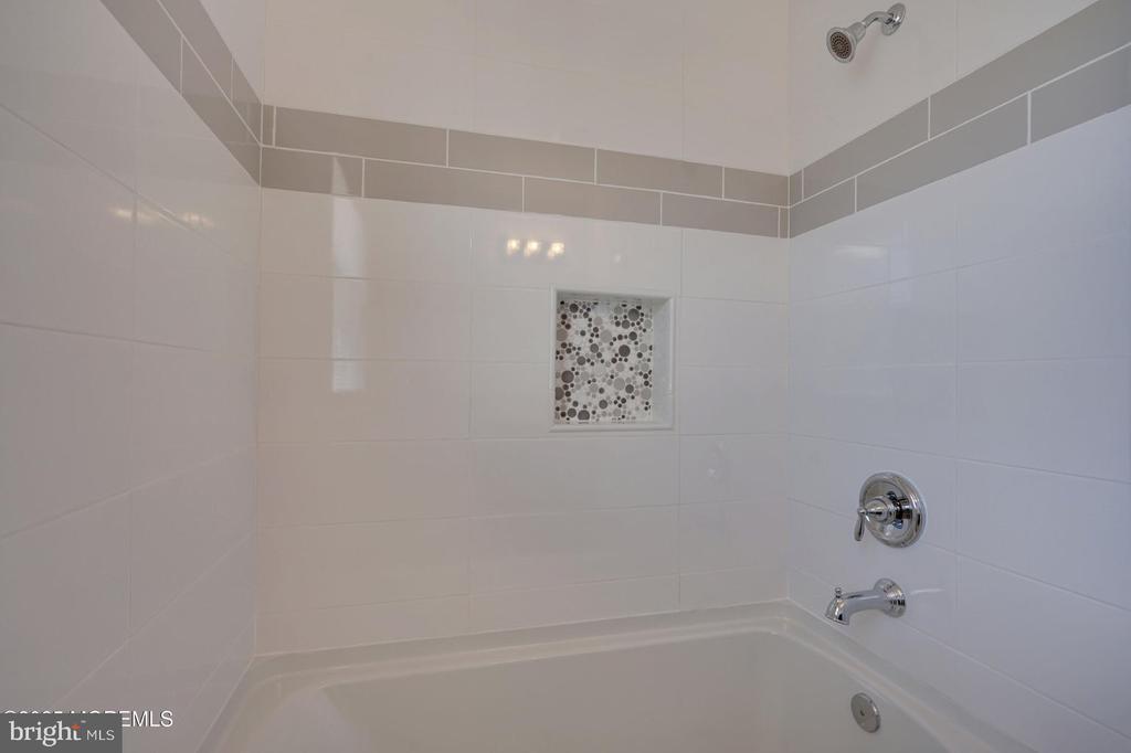 103 Dover Ct