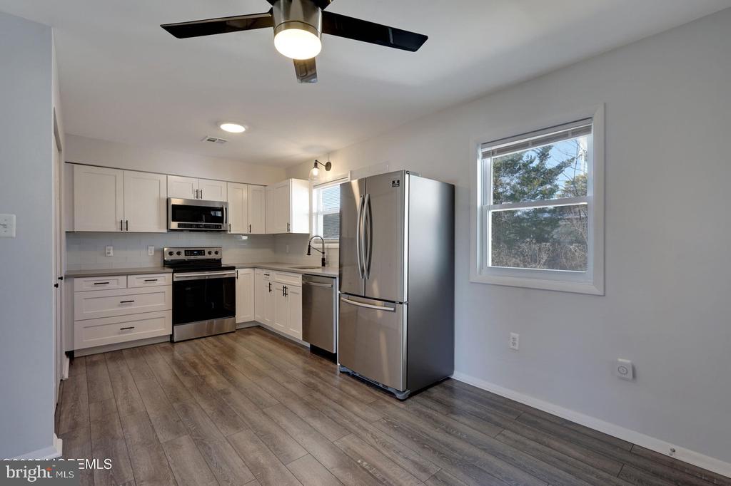 103 Dover Ct