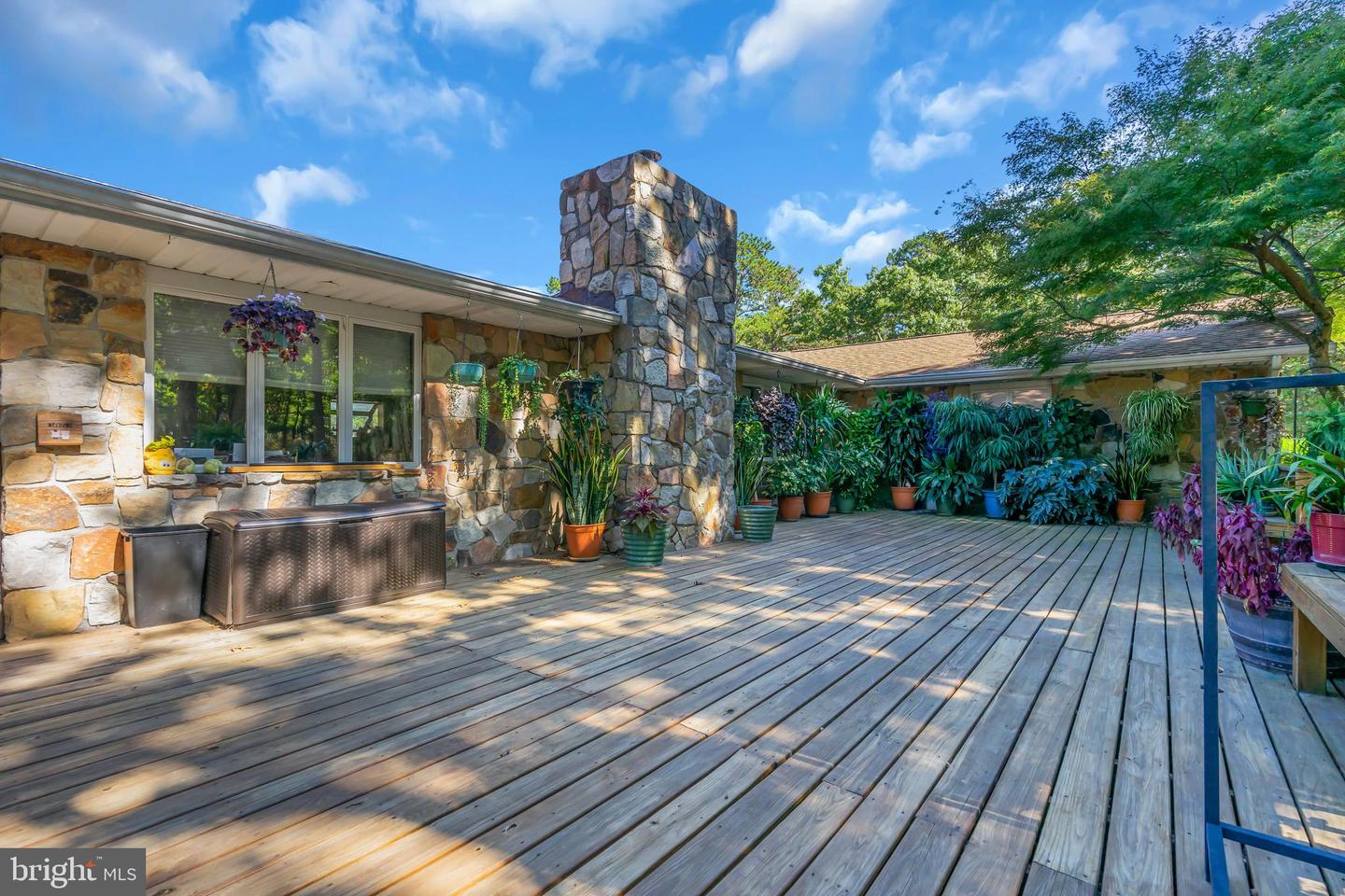 429 Thomas Ave
