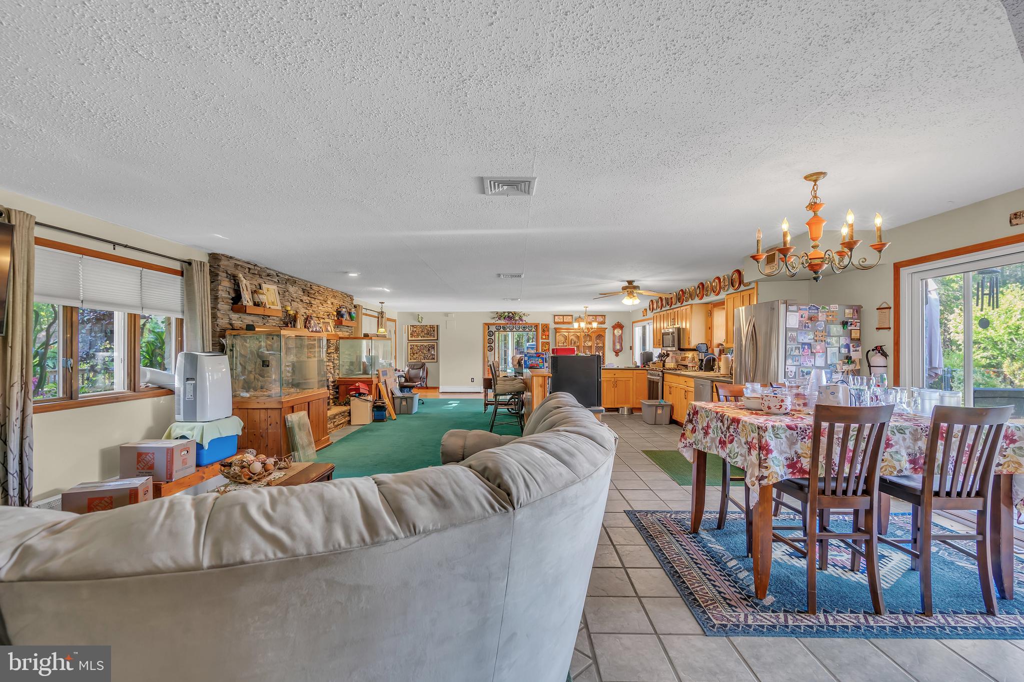 429 Thomas Ave