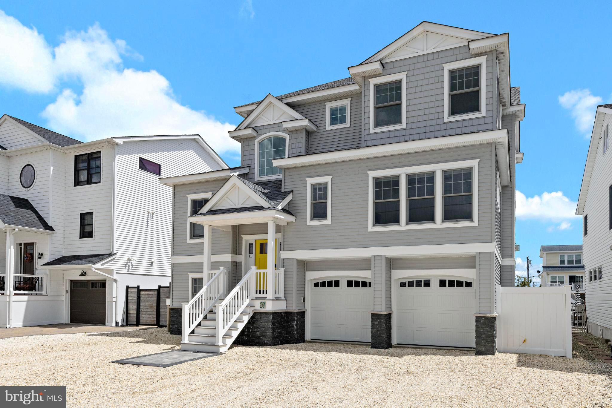 11 BARRY LANE