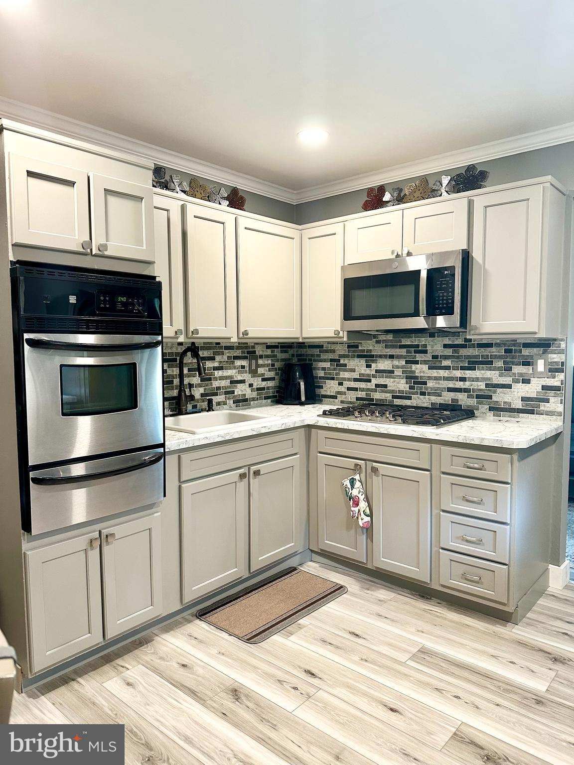 123 National Union Blvd