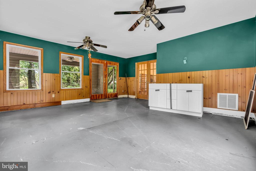 2422 CAPSHAW ROAD