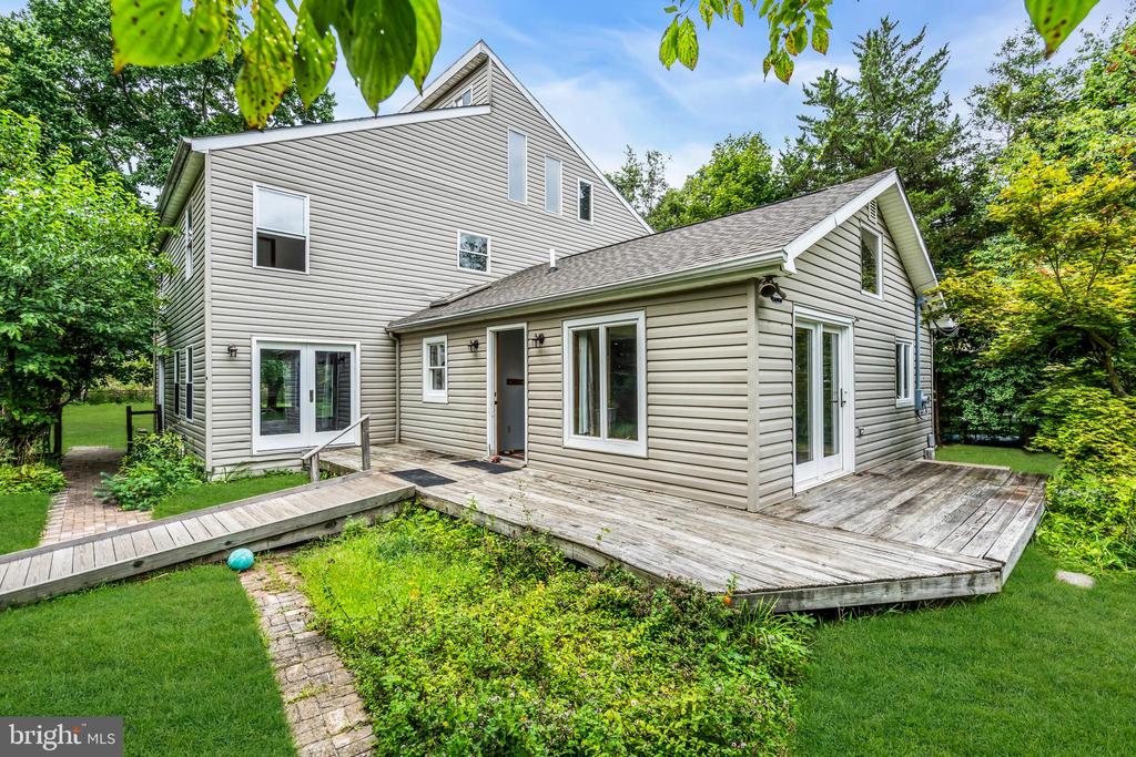 2422 CAPSHAW ROAD