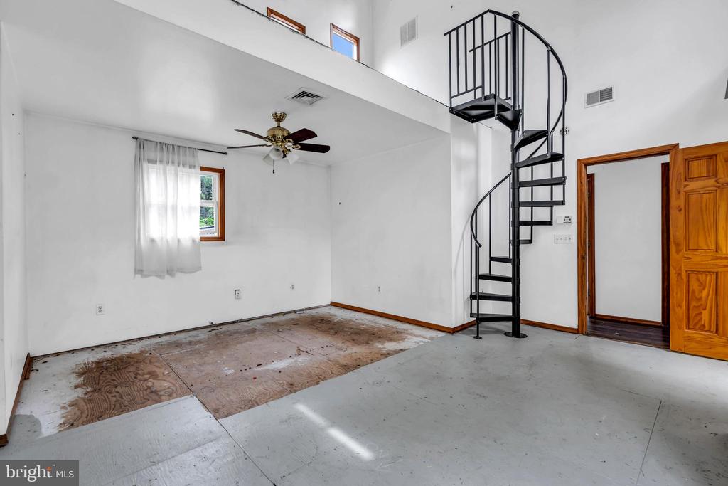 2422 CAPSHAW ROAD