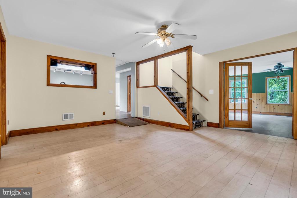 2422 CAPSHAW ROAD