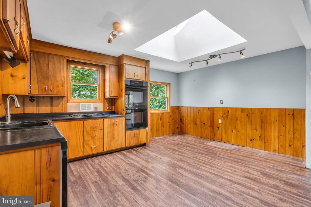 2422 CAPSHAW ROAD