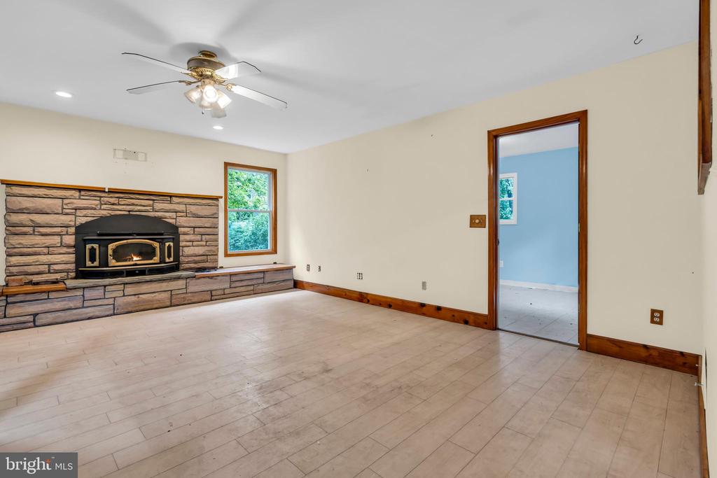 2422 CAPSHAW ROAD