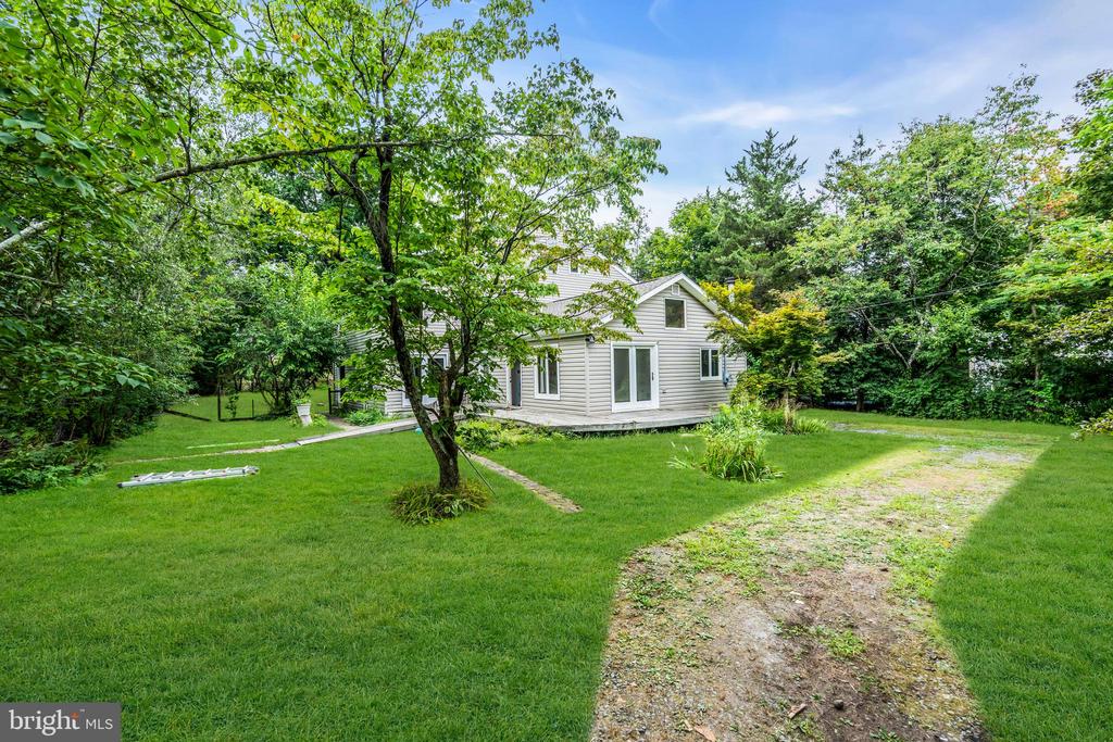 2422 CAPSHAW ROAD