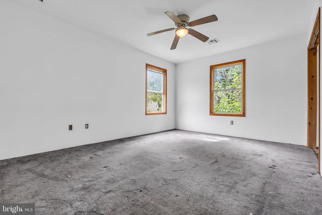 2422 CAPSHAW ROAD