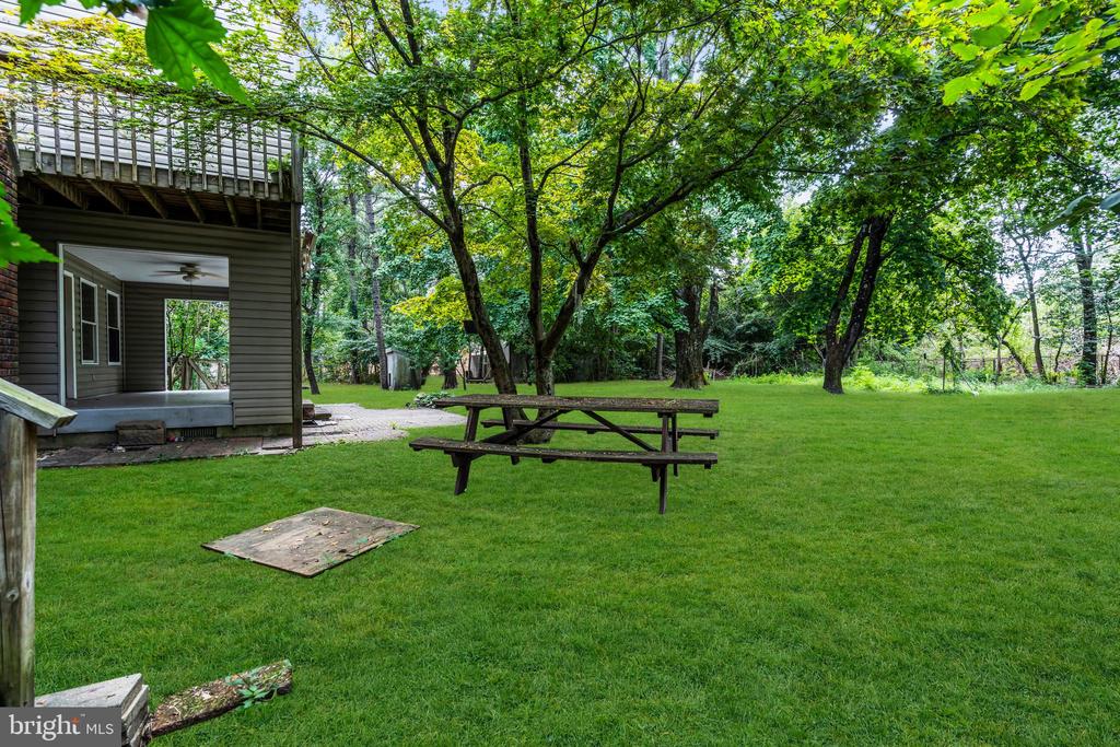 2422 CAPSHAW ROAD