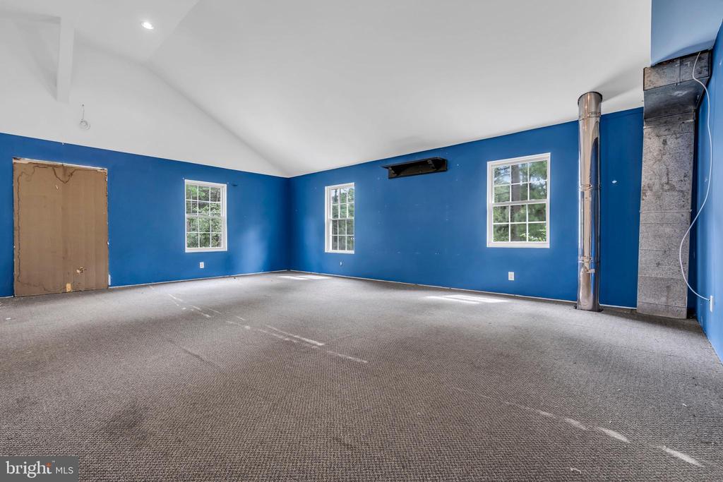 2422 CAPSHAW ROAD