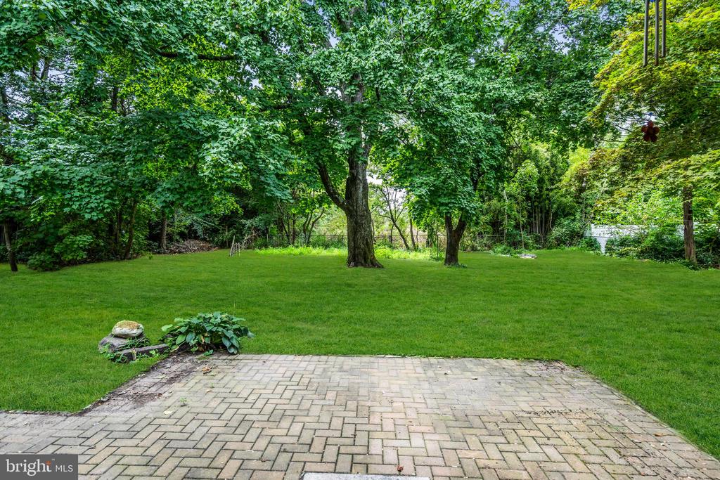 2422 CAPSHAW ROAD
