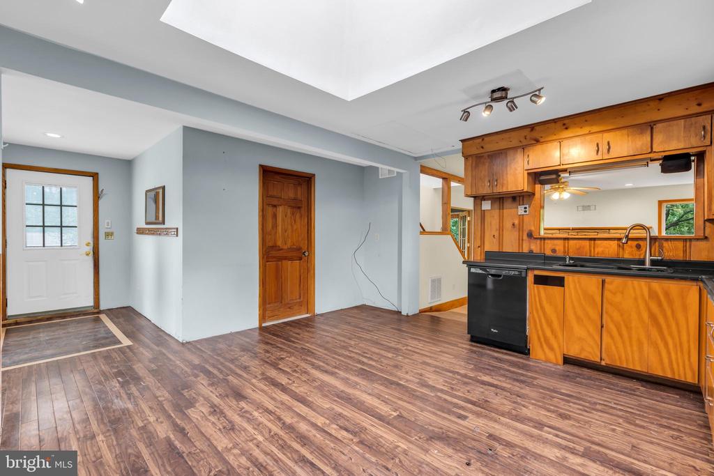 2422 CAPSHAW ROAD