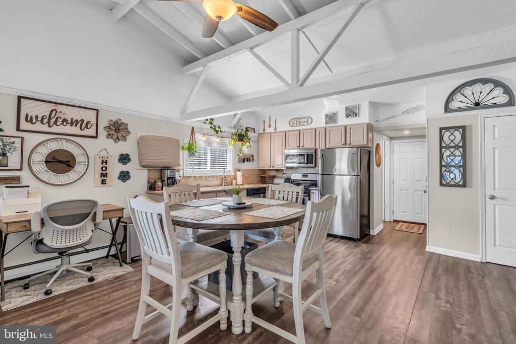 1010 INLAND ROAD